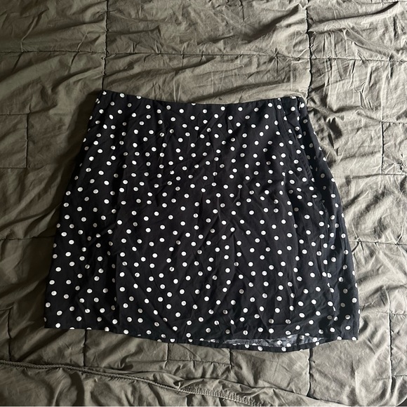 NWT Black and white A&F skirt - Picture 3 of 5
